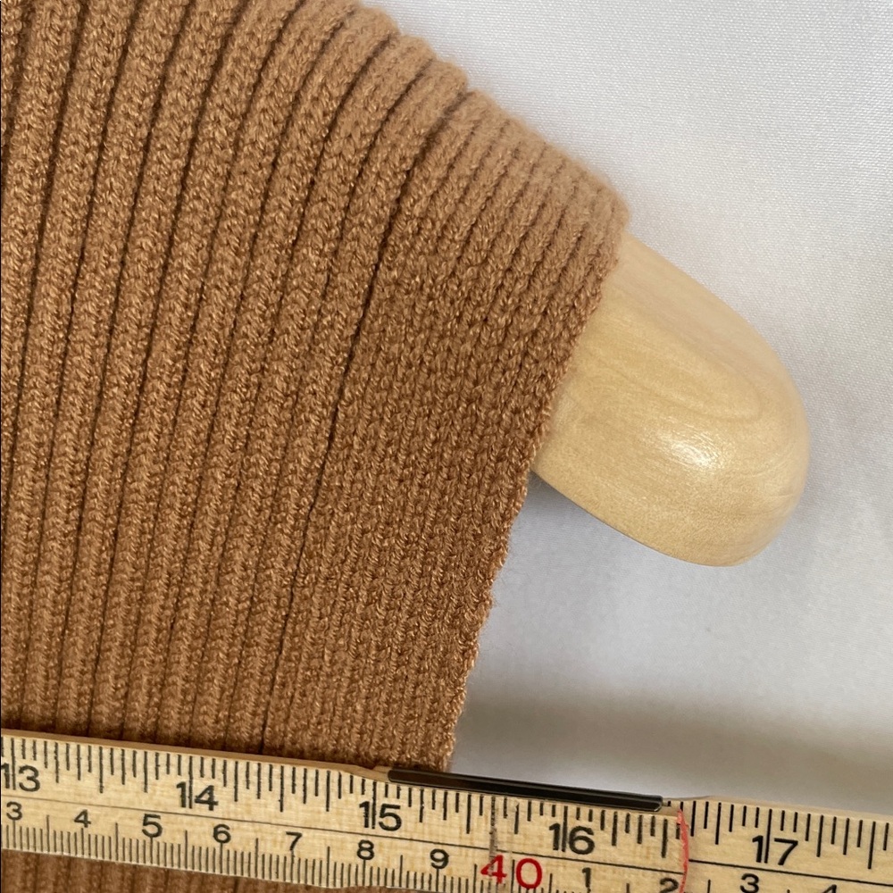 Camel Ribbed Knit Vest/Cape One Size - Picture 7 of 7